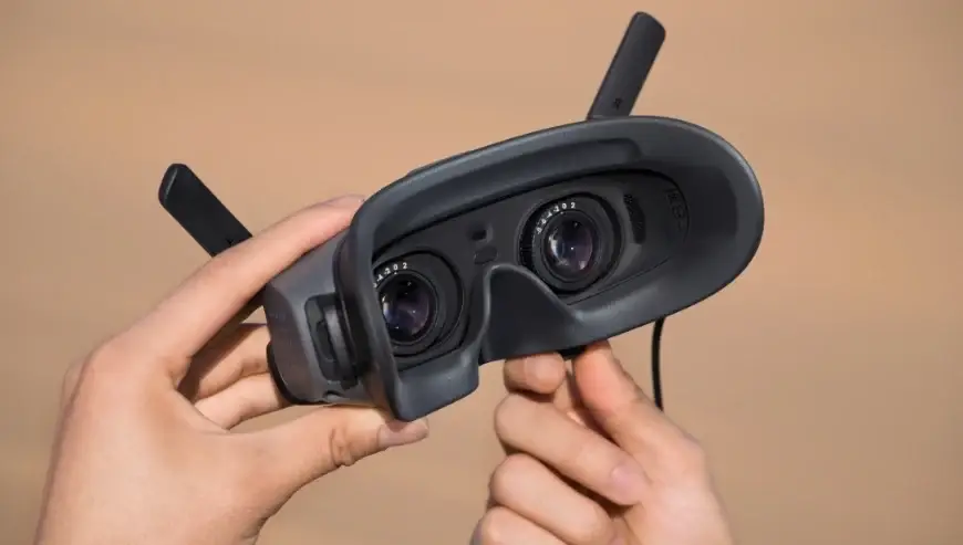 Dron DJI Avata 2 Pro-View Combo (DJI Goggles 2, DJI RC Motion 2, 3 akumulatory)